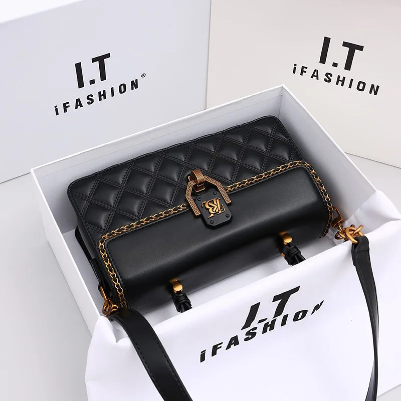 The Diamond Grid Tote — Structured Seasonal Tote