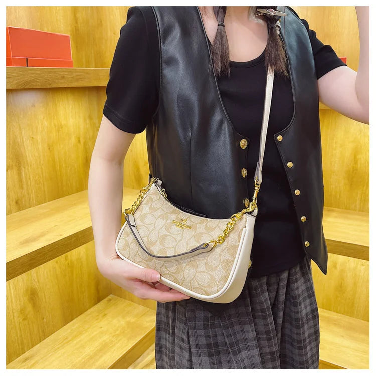 The Classic Leather Crossbody — Timeless Silhouette