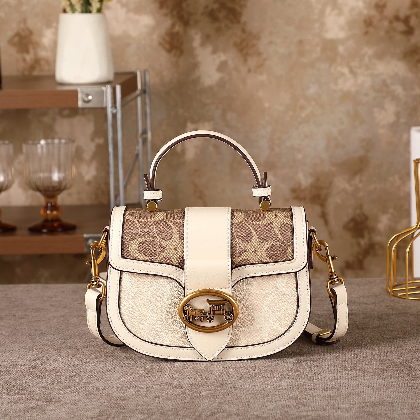 The Contrast Saddle Bag — Crossbody Statement Piece