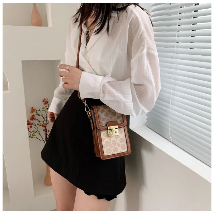 The Phone Pocket Shoulder Bag — K-Style Edit