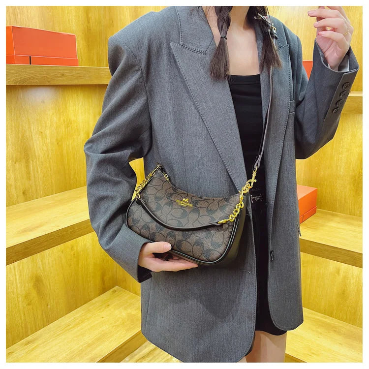 The Classic Leather Crossbody — Timeless Silhouette