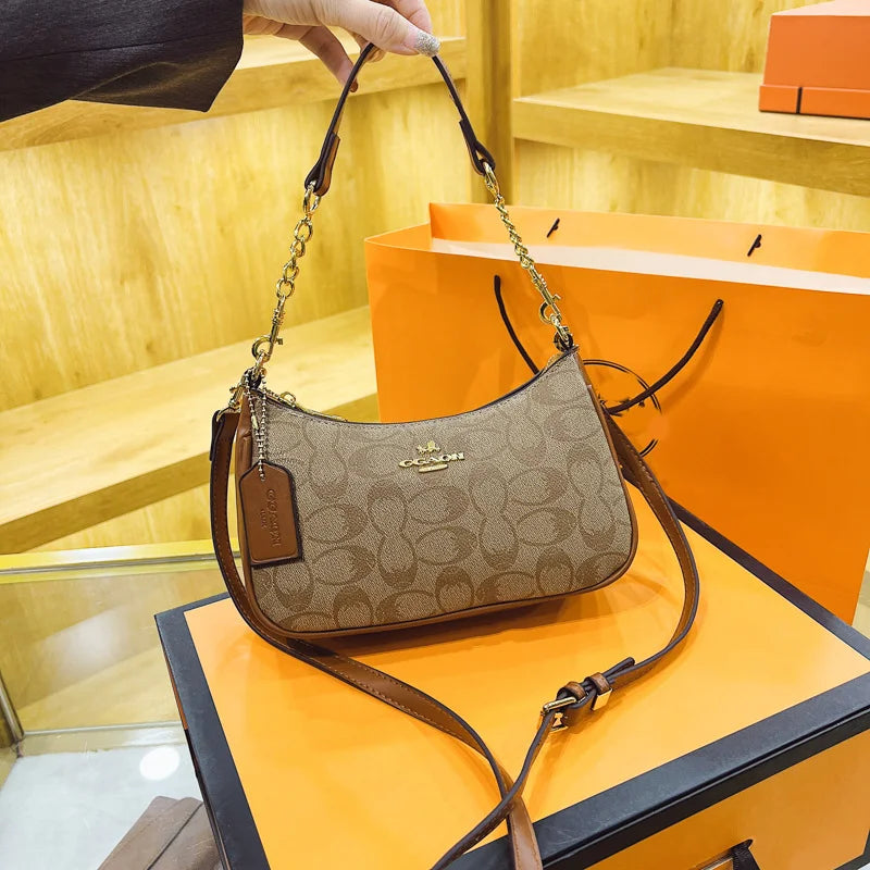 The Classic Leather Crossbody — Timeless Silhouette