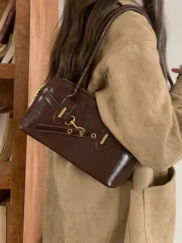 Chic Retro Commuter Handbag