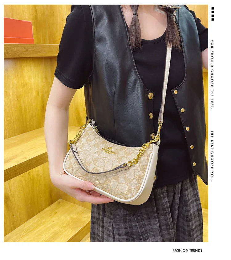 The Classic Leather Crossbody — Timeless Silhouette