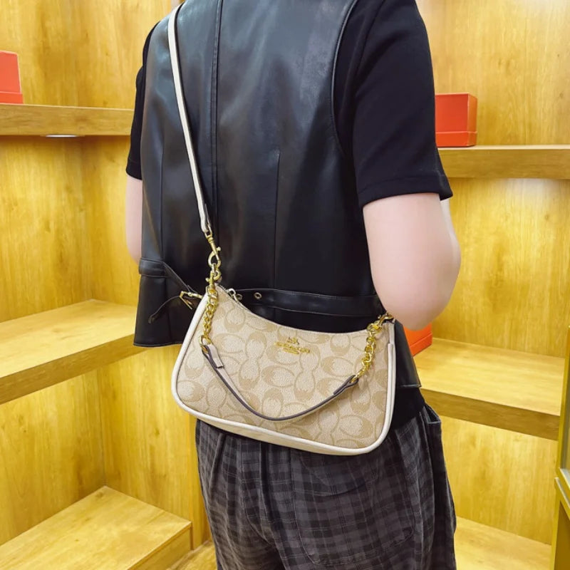 The Classic Leather Crossbody — Timeless Silhouette