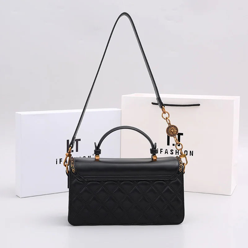 The Diamond Grid Tote — Structured Seasonal Tote