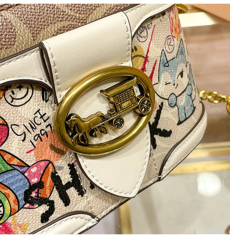 The Carriage Chain Bag — Retro Luxe Shoulder Bag