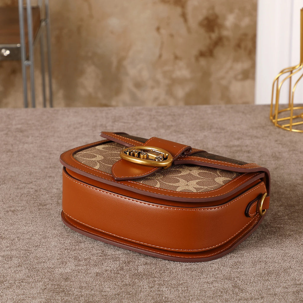 The Contrast Saddle Bag — Crossbody Statement Piece