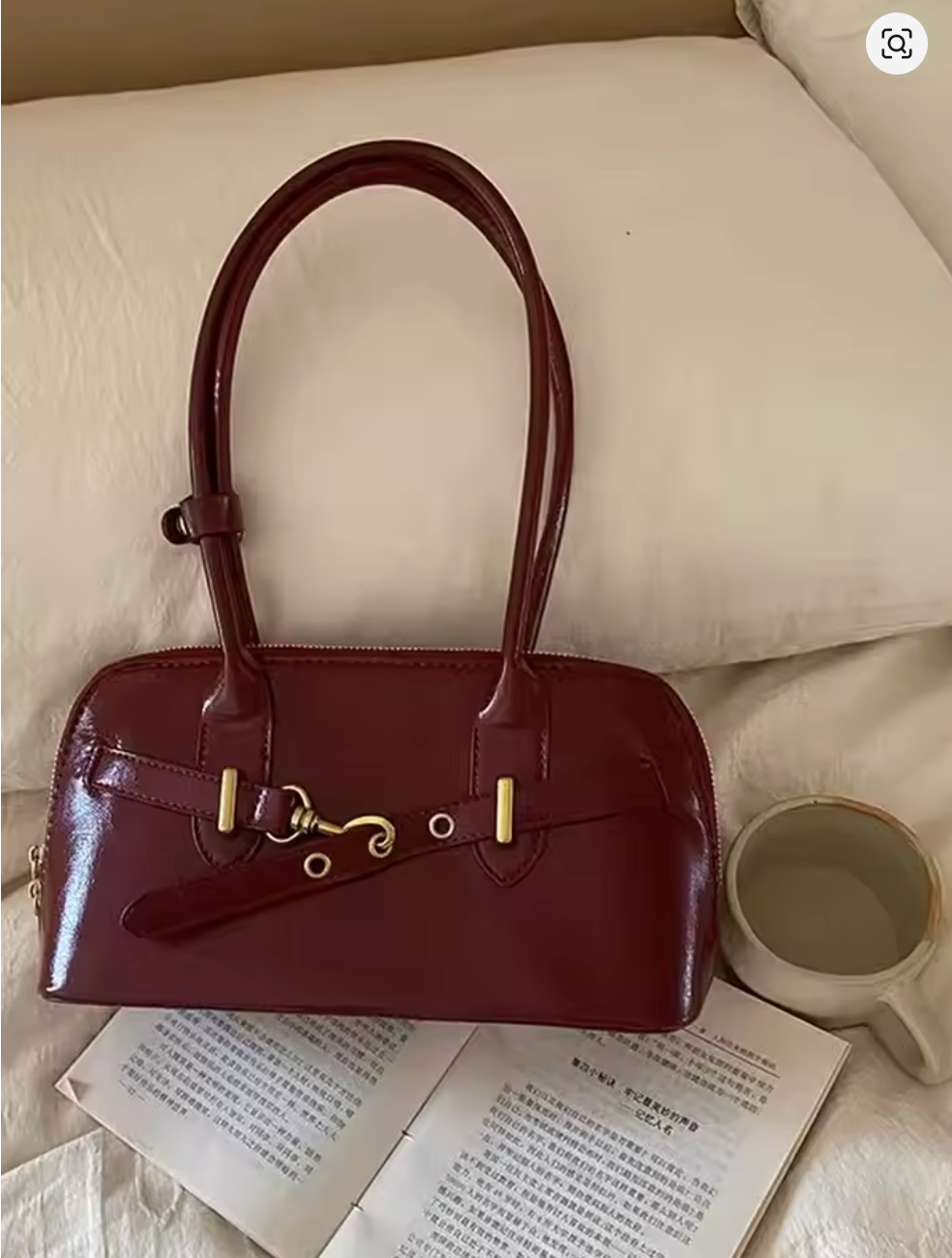 Chic Retro Commuter Handbag