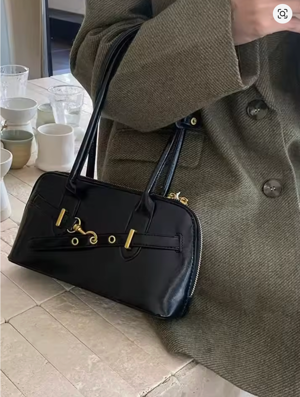 Chic Retro Commuter Handbag